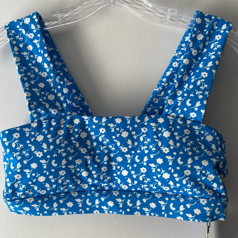 PRETTY $68! ADDISON BAY SPORTS BRA WORKOUT/ATHLEISURE BLUE/WHITE SIZE M-BNWT!